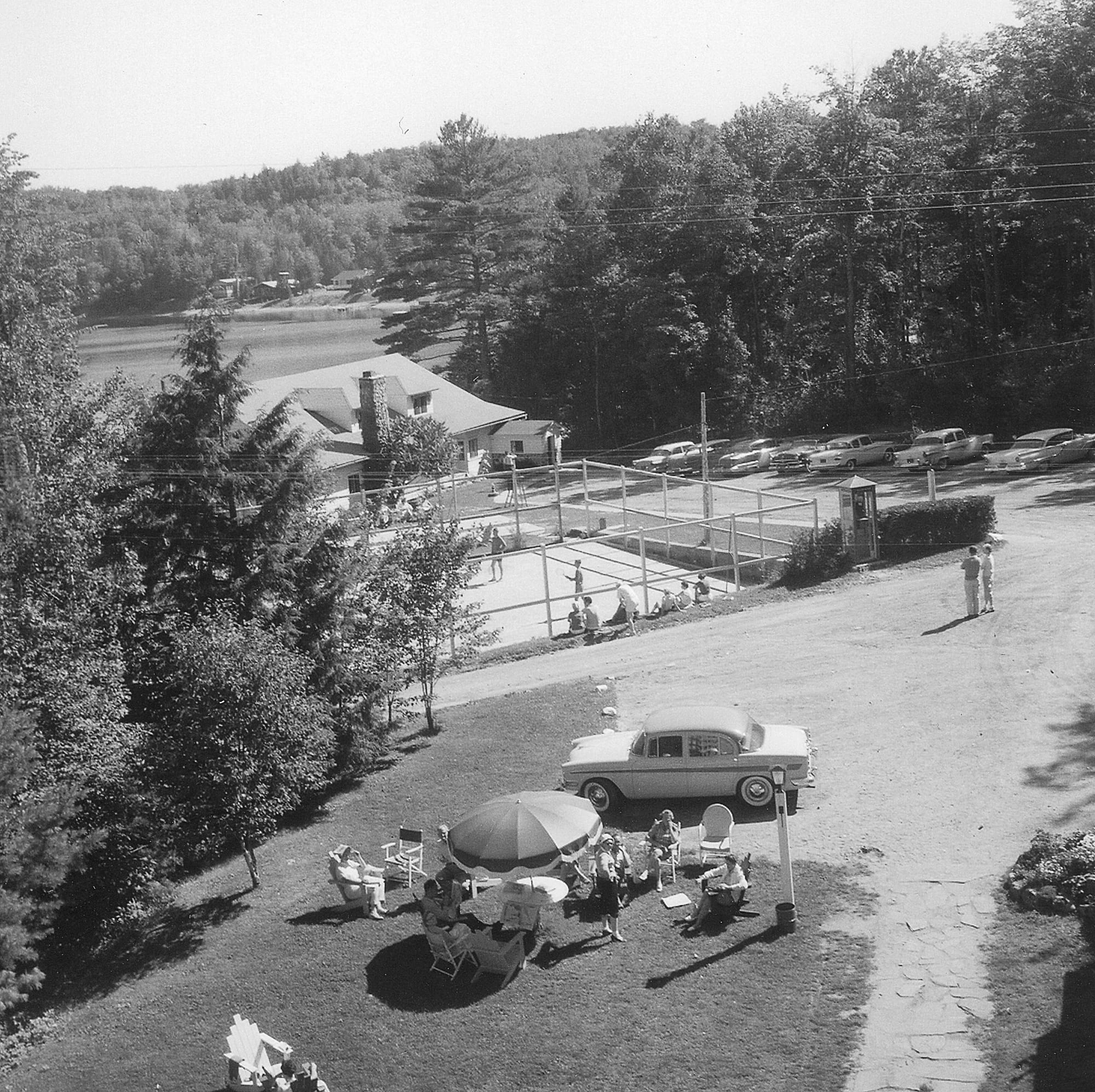 Photo d'époque du Ripplecove au bord du lac Massawippi à Ayer's Cliff.