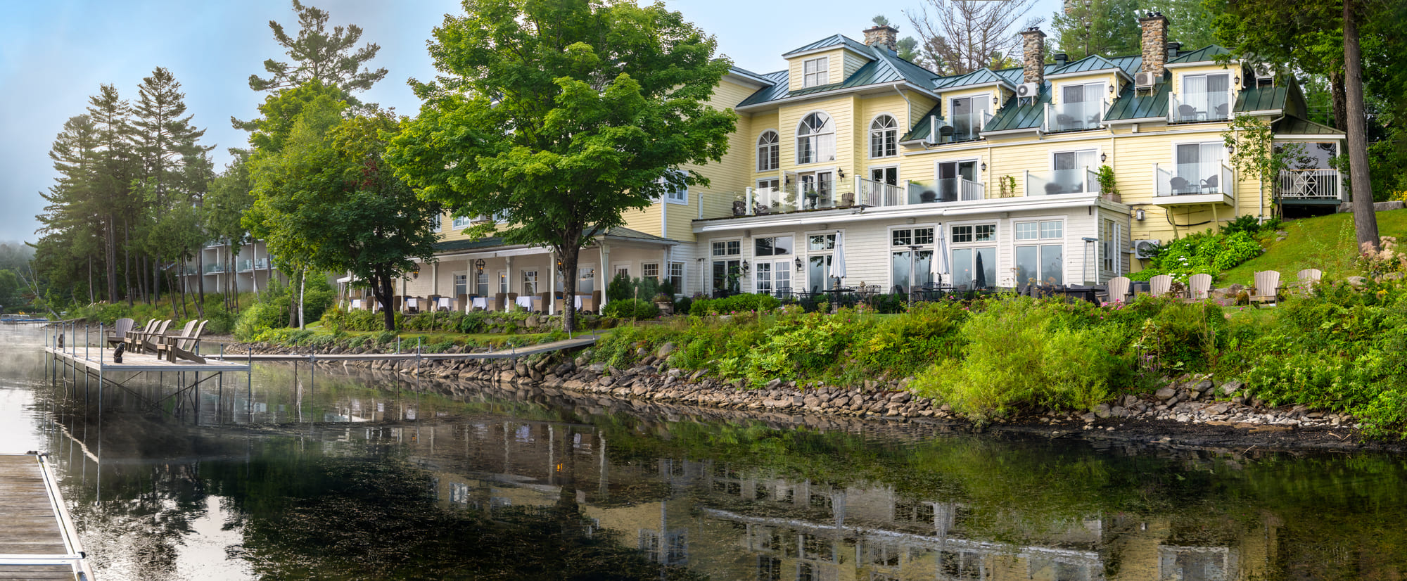 Ripplecove Hôtel & Spa au bord du lac Massawippi à Ayer’s Cliff pour une remise de diplôme
