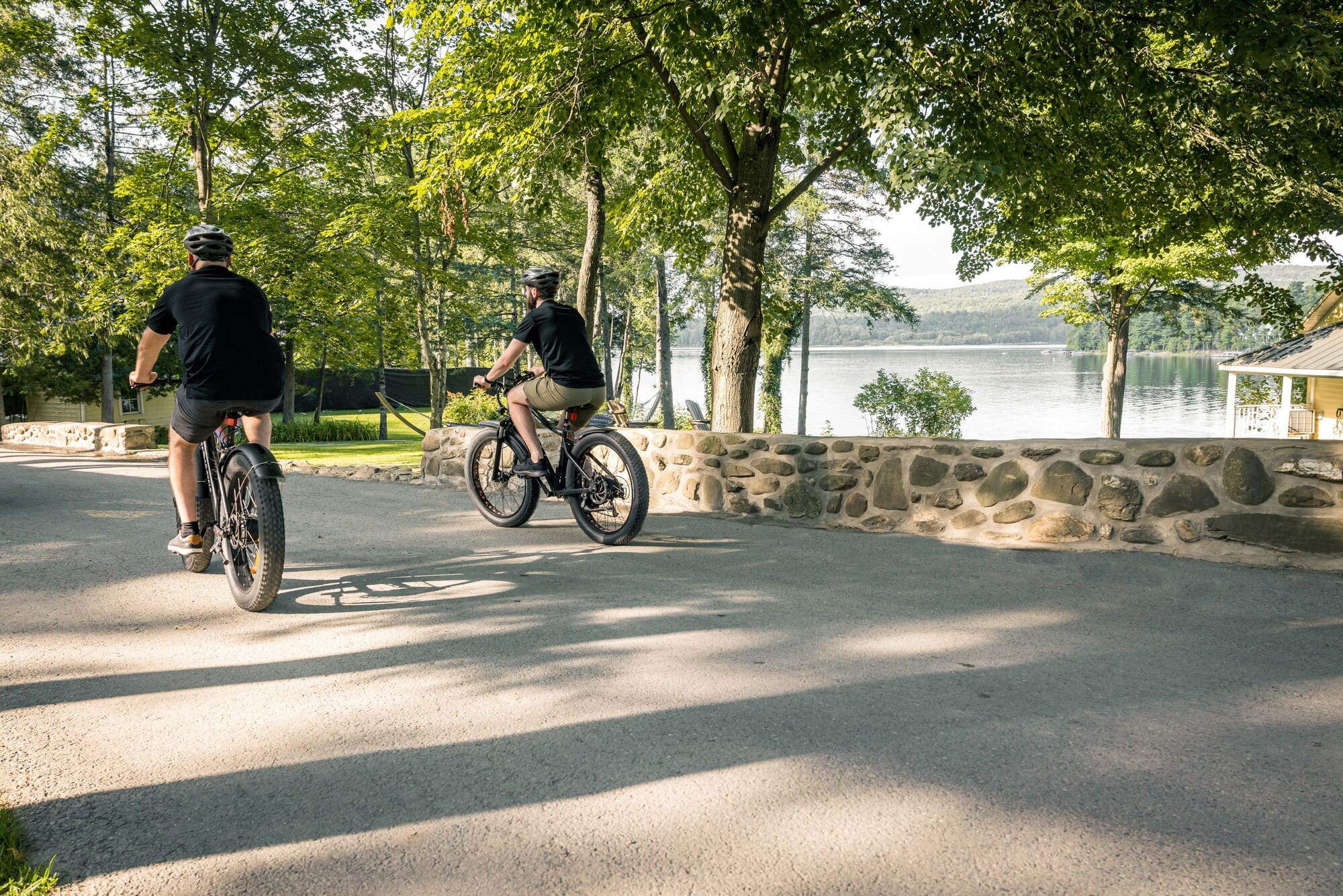 Découverte des Cantons-de-l’Est à vélo électrique près du Ripplecove